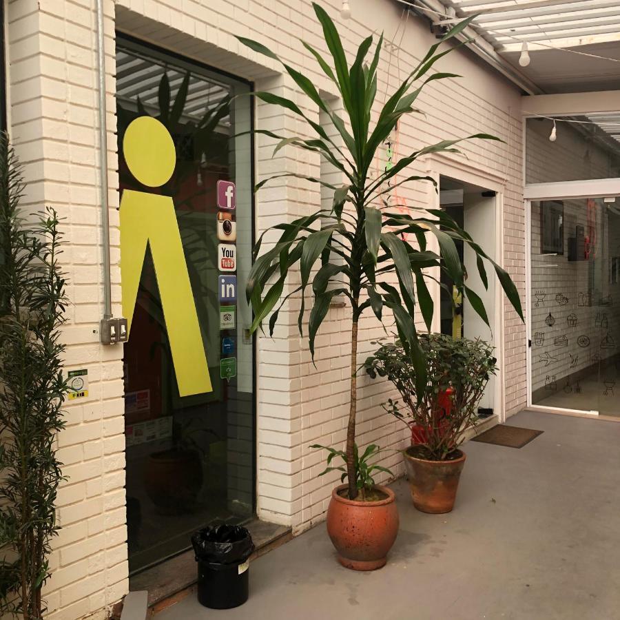 Anhembi Hostel Сао Паоло Екстериор снимка