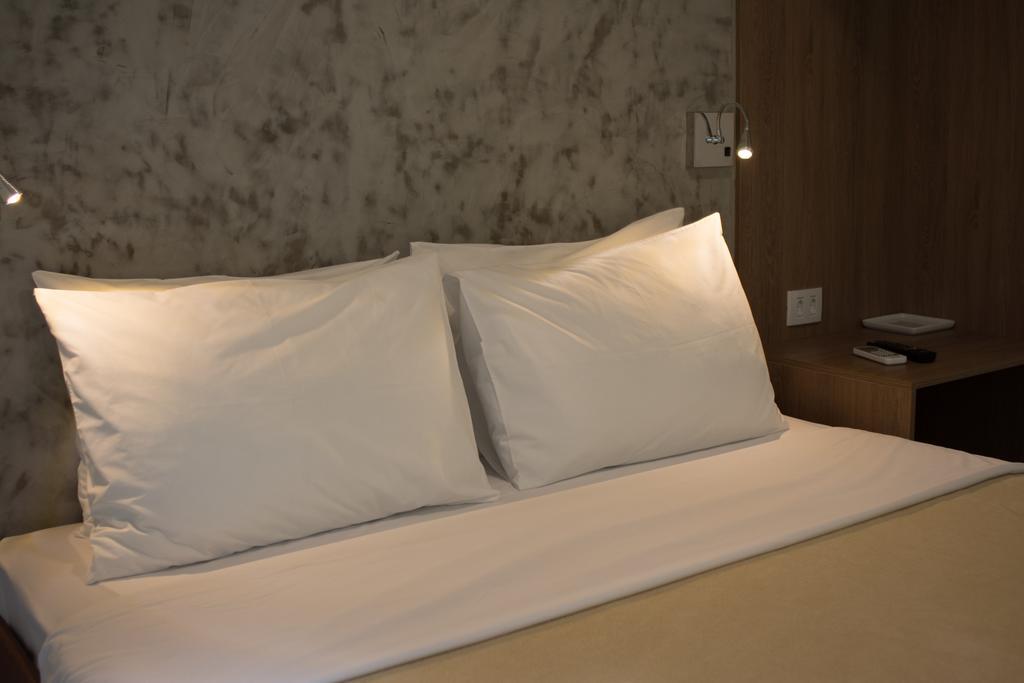 Anhembi Hostel Сао Паоло Екстериор снимка