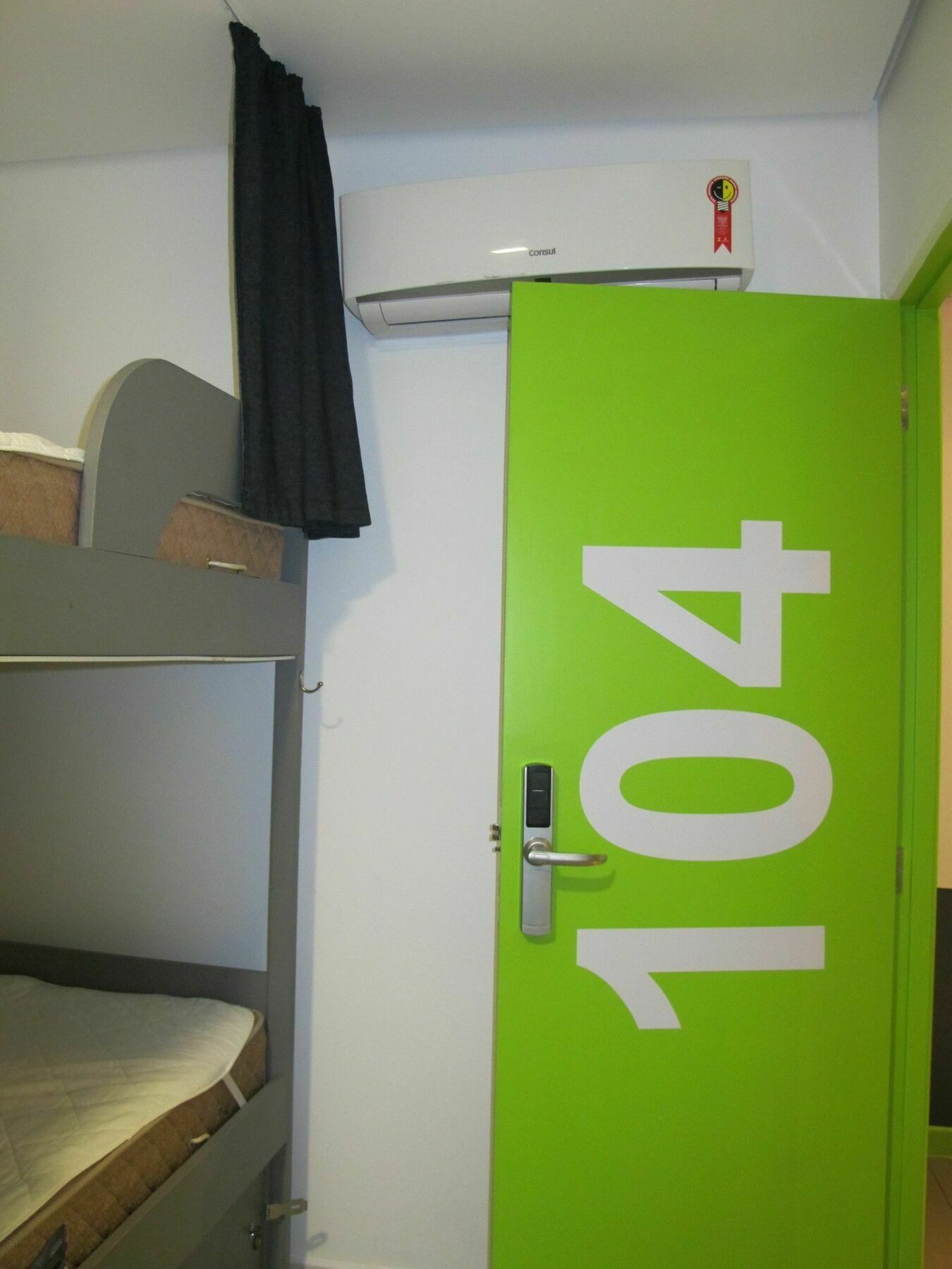 Anhembi Hostel Сао Паоло Екстериор снимка