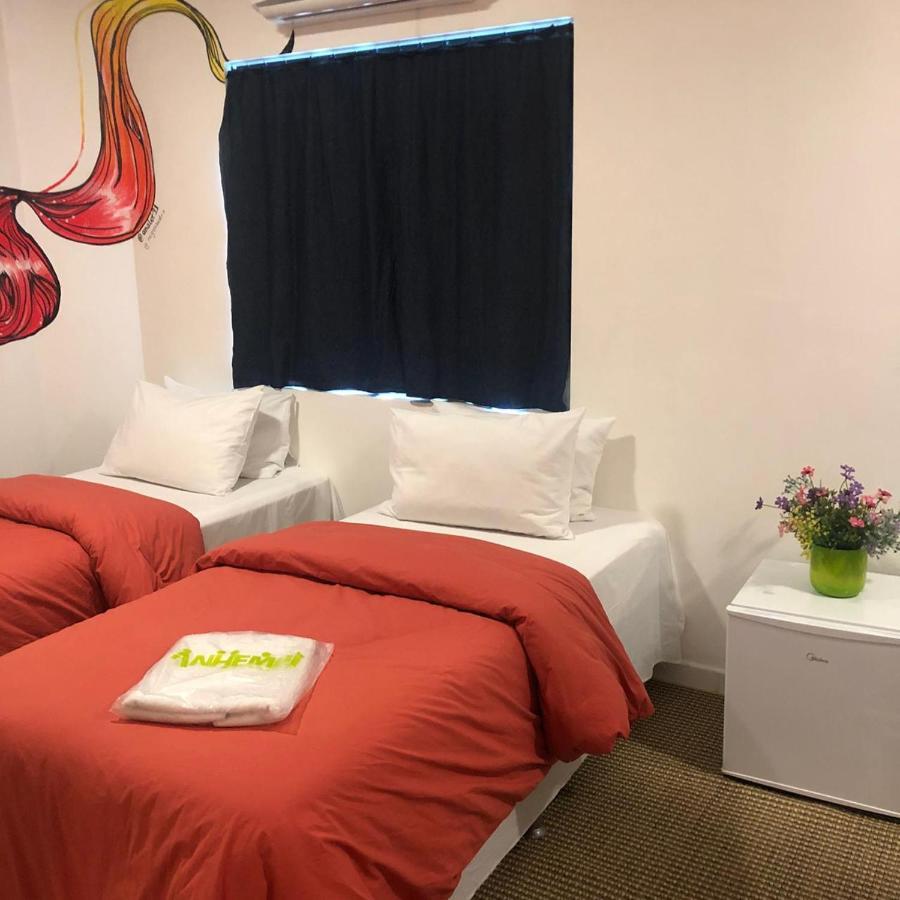Anhembi Hostel Сао Паоло Екстериор снимка
